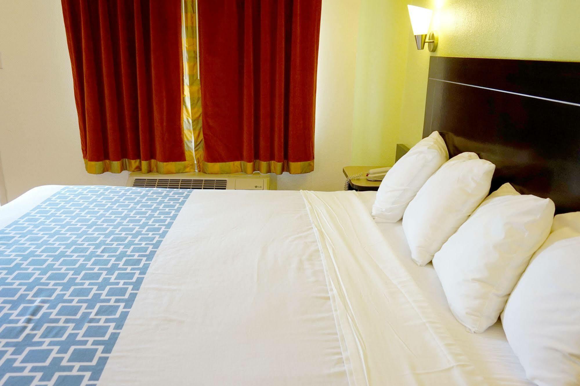Piedmont Place Motel โอ๊กแลนด์ ภายนอก รูปภาพ